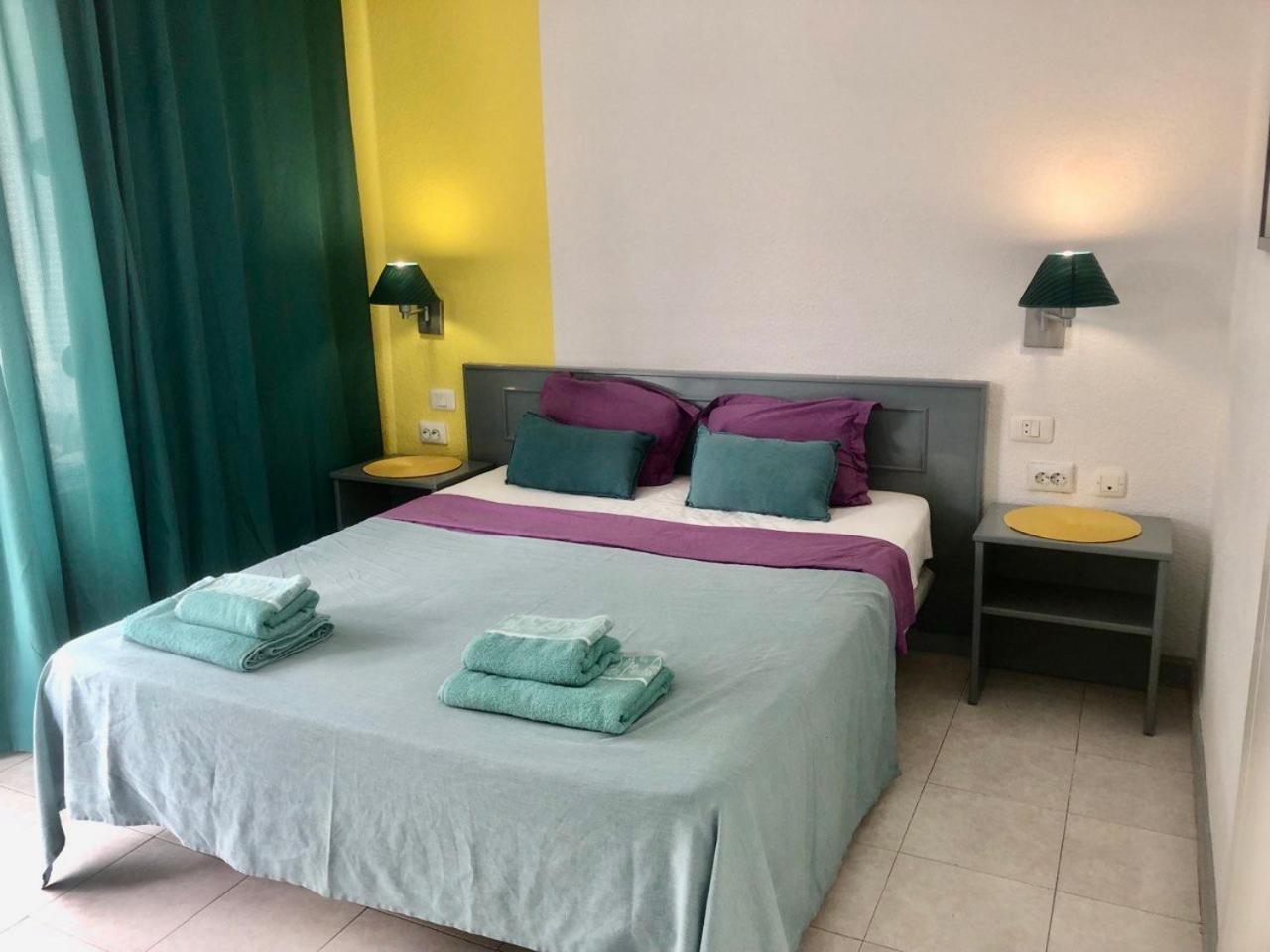 Apart Hotel Ponderosa Costa Adeje  Bagian luar foto