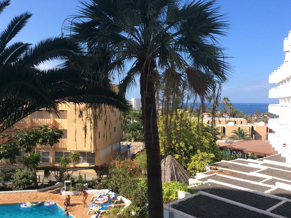 Apart Hotel Ponderosa Costa Adeje  Bagian luar foto
